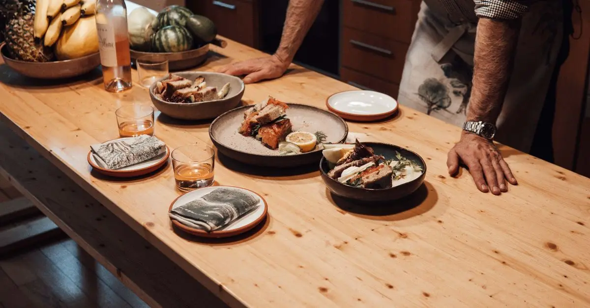 La Place des Liqueurs dans la Culture Gastronomique Française