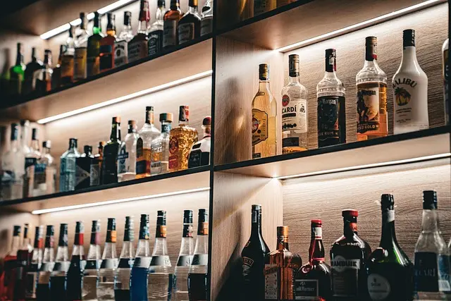 Comment Déguster les Liqueurs comme un Expert : Techniques et Secrets