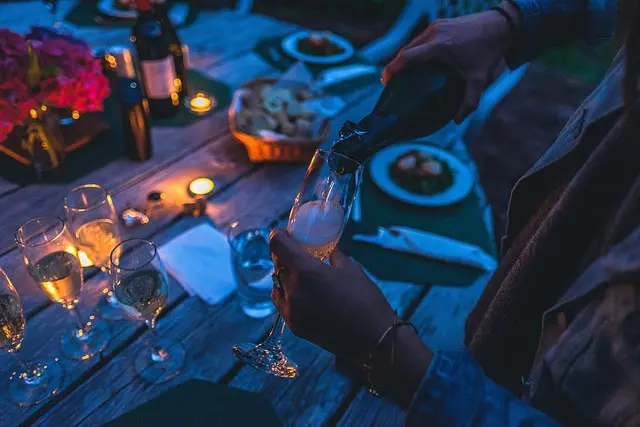 Comment Identifier les Arômes dans les Liqueurs : Guide Complet