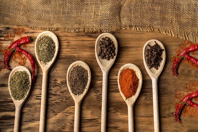 Les Liqueurs Artisanales à Déguster : Une Exploration Sensorielle