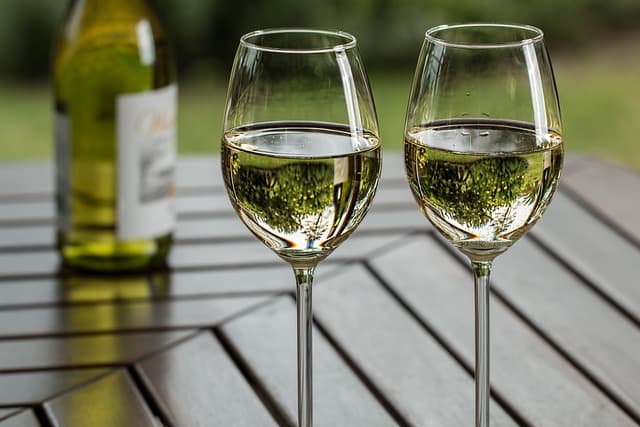 Comment Déguster les Liqueurs comme un Expert